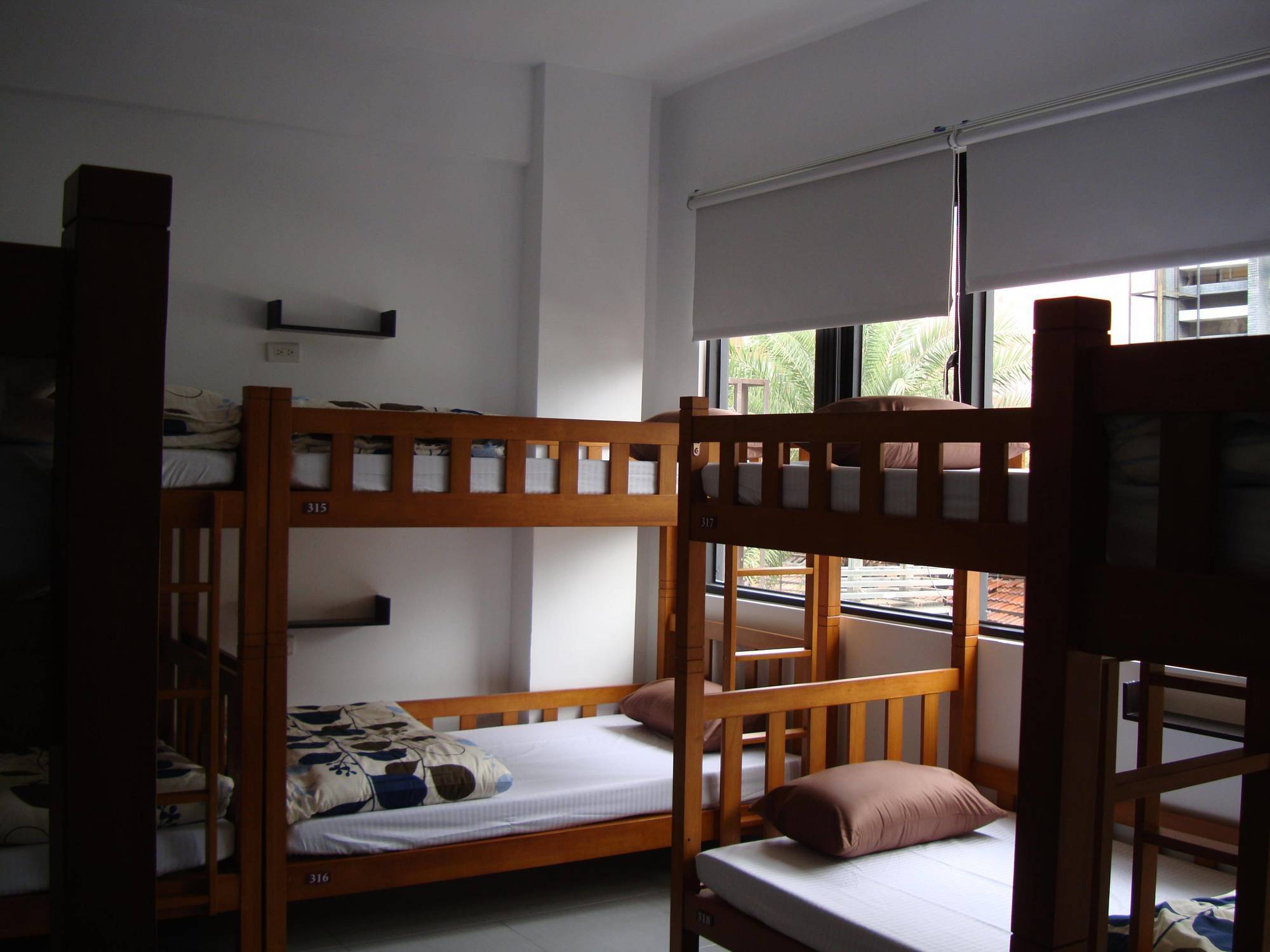 Backpacker 41 Hostel - Taichung Eksteriør bilde